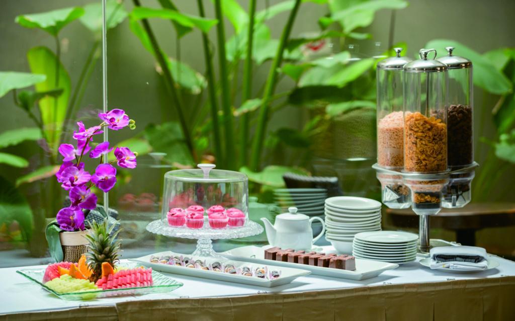 Sotis Hotel Jakarta Exterior photo