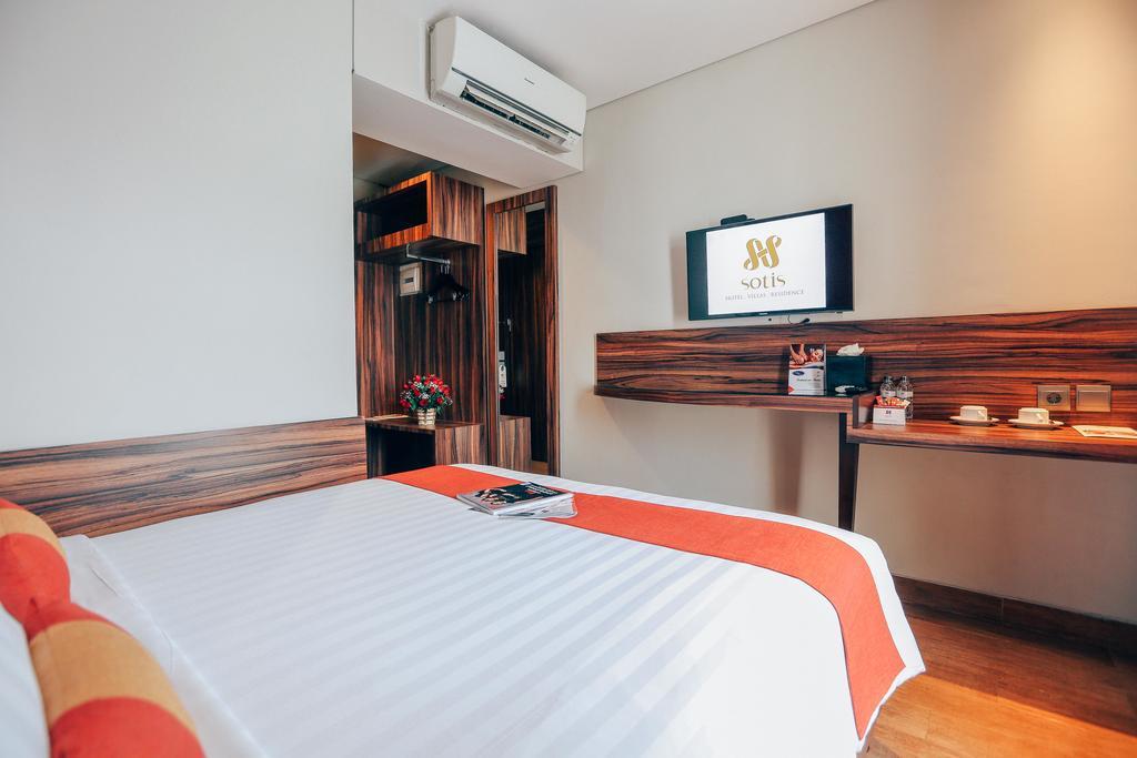 Sotis Hotel Jakarta Exterior photo